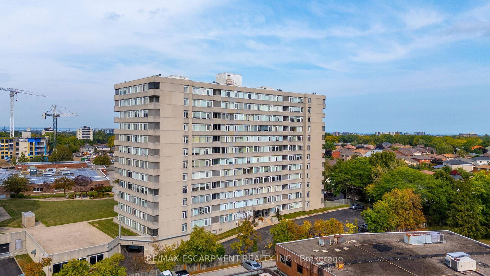 Welcome to this beautifully renovated lower penthouse at 40 Harrisford Street, offering two spacious bedrooms and two full bathrooms.