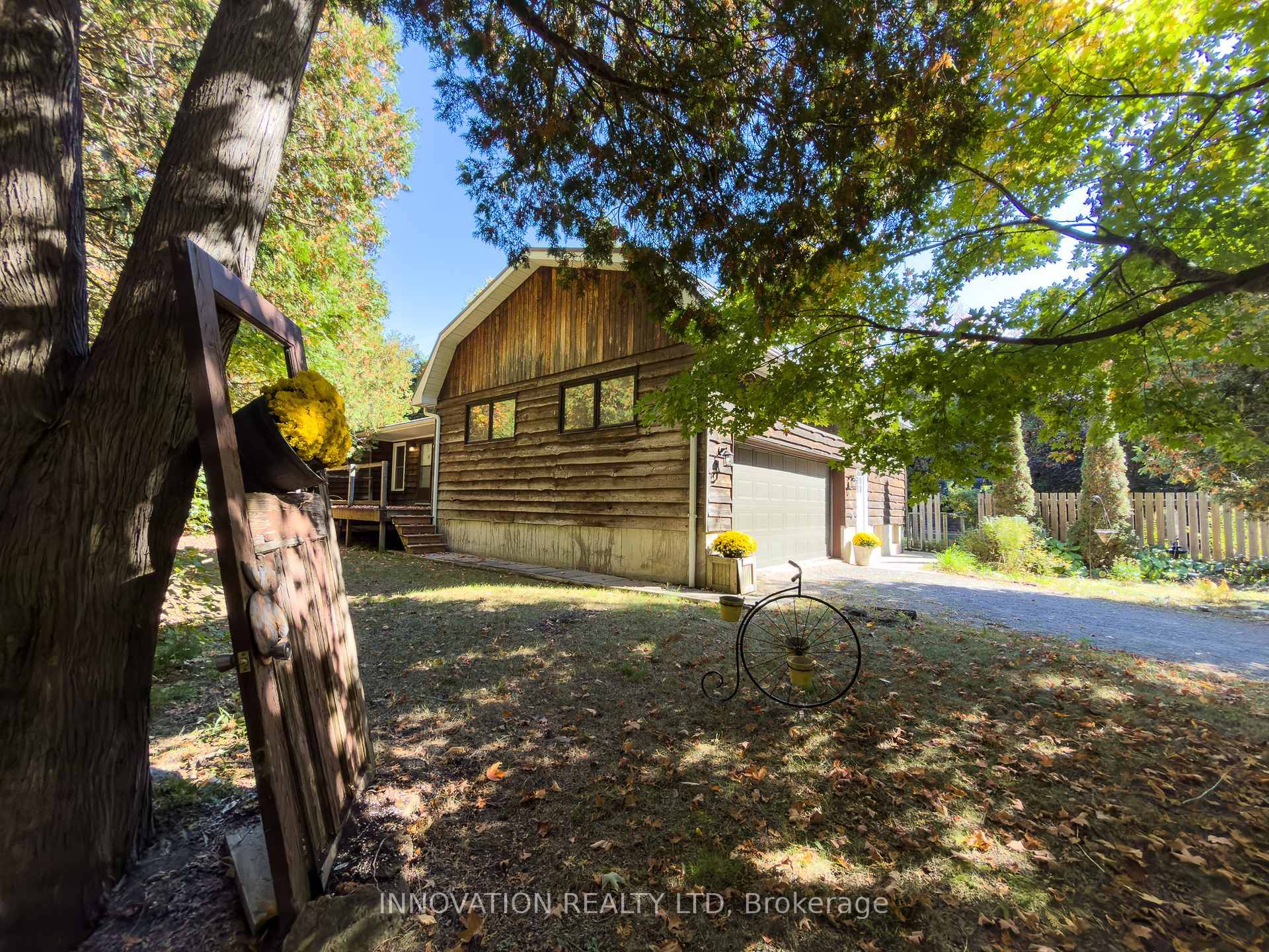 Nestled on 5. 5 acres of countryside, this charming 3 bedroom home offers the perfect blend of rustic charm and modern convenience.