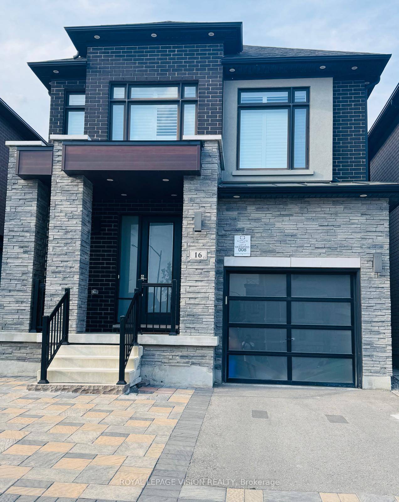 LARGE BRAND NEW Legal walkout Basement Apartment for Rent Ready to Move In !