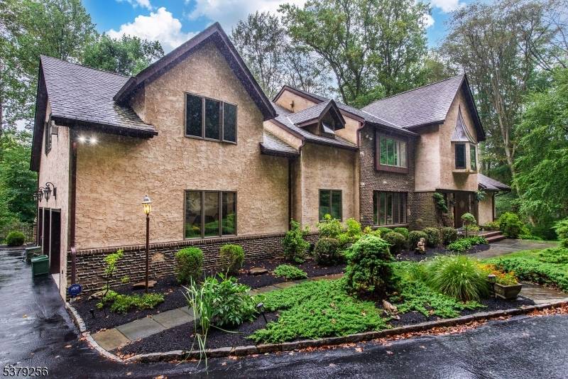 Welcome to 133 Rippling Brook Way !
