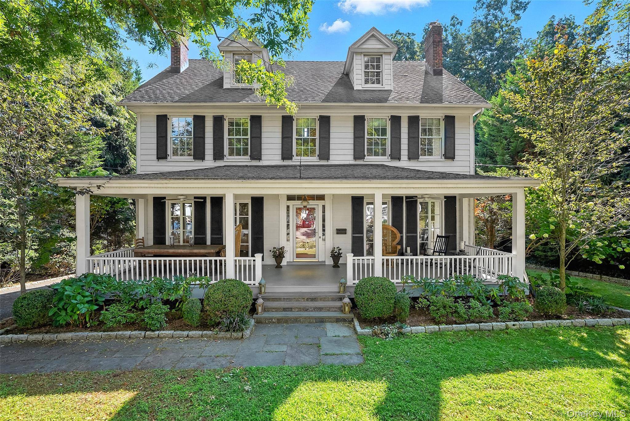 Convenience, Curb Appeal, Character 14 Mendota Avenue truly has it all !