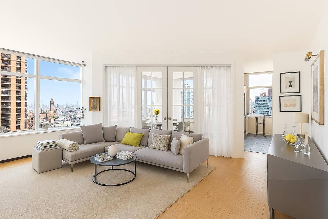 PALATIAL, ELEGANT CONVERTIBLE CORNER TWO BEDROOM WITH MESMERIZING CENTRAL PARK AND CITY SKYLINE VIEWS !