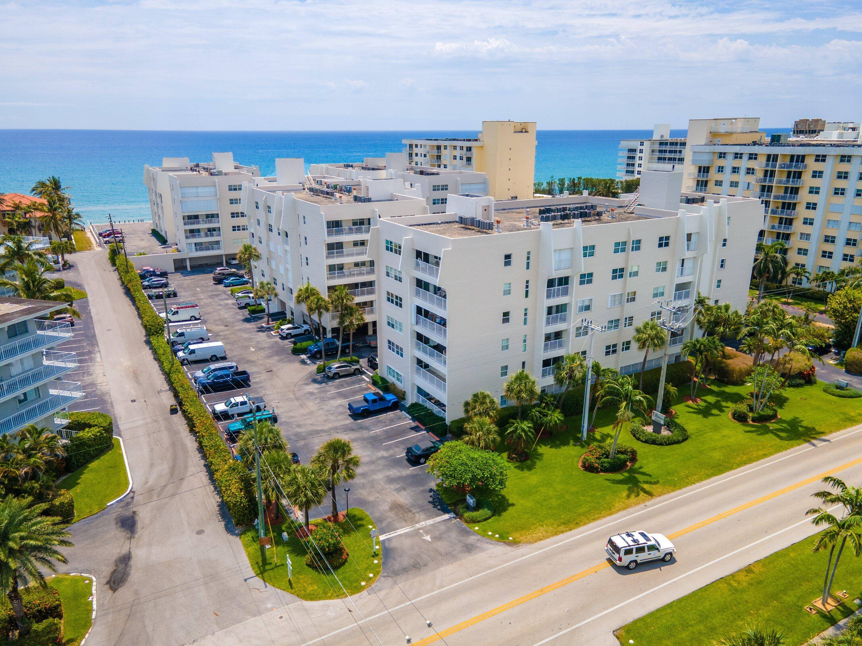 2 bedroom 2 bath unit in the oceanfront complex of Palmsea.