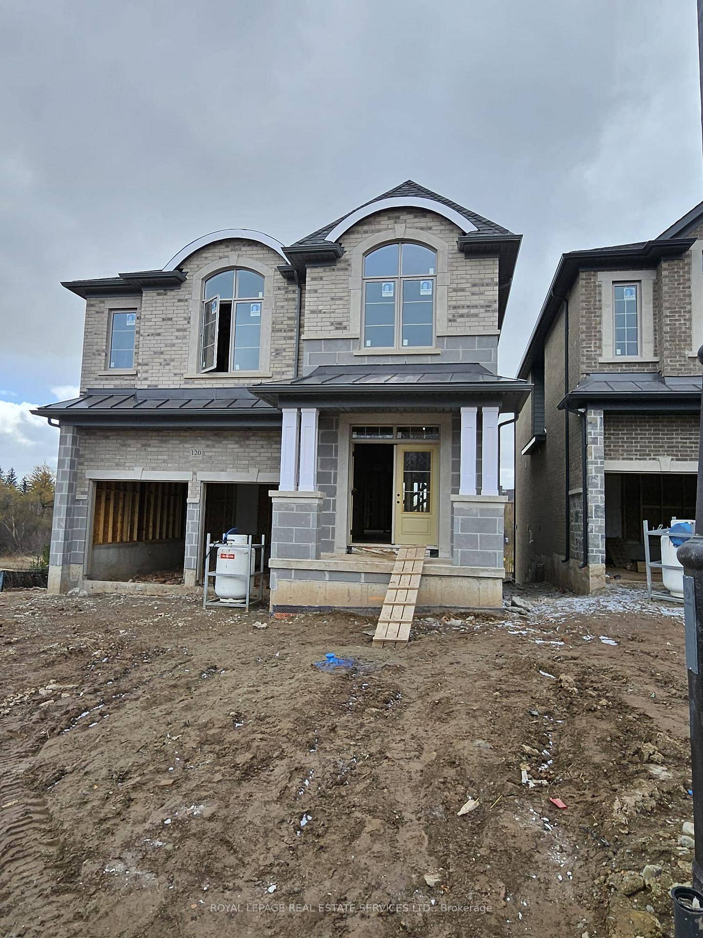 Assignment Sale Be the first to live in this brand new 4 1 bedroom, 4.