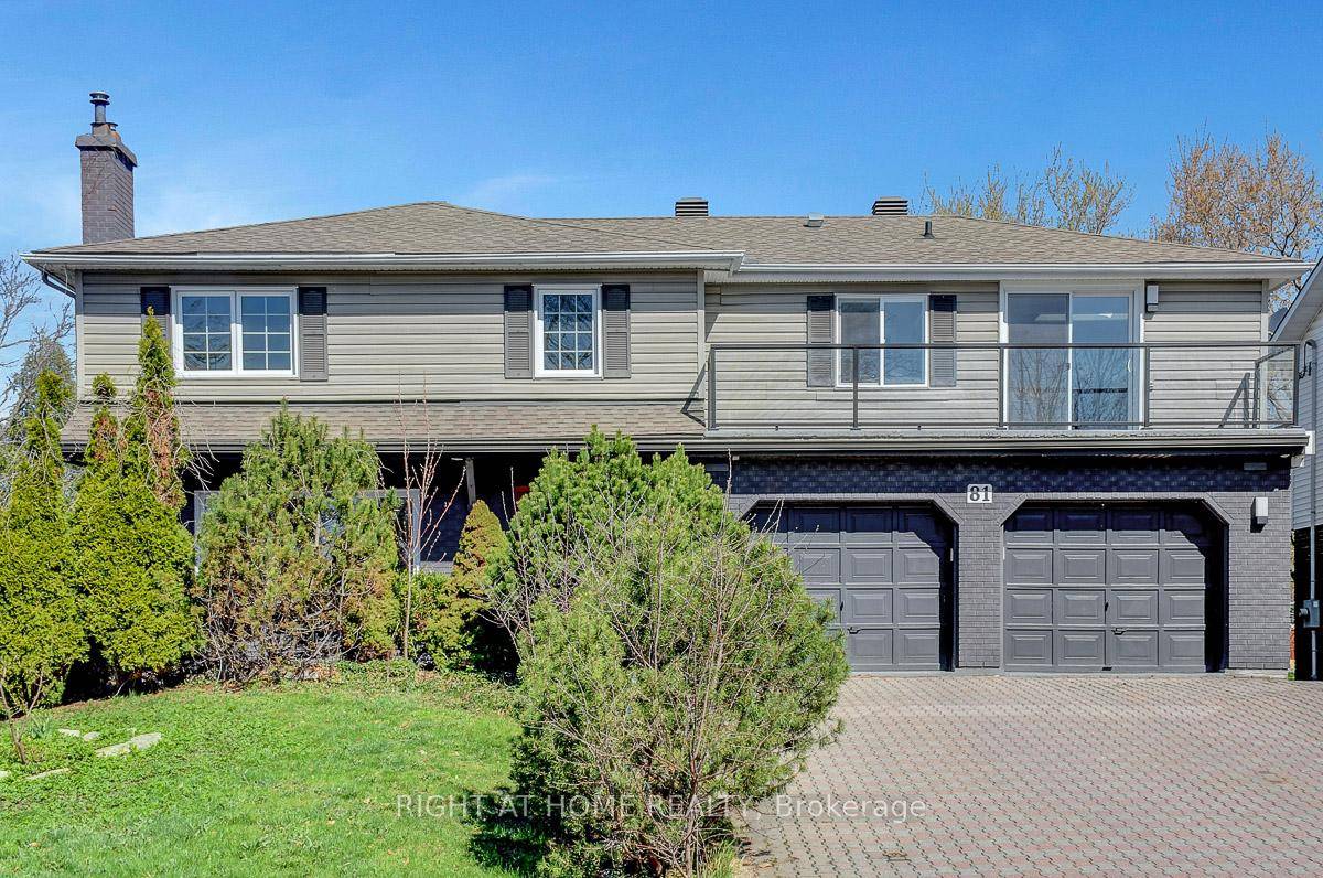 Open House Saturday September 13, 2 4pm This beautifully renovated 2 storey detached home in the heart of Nepean offers over 2, 200 sq.