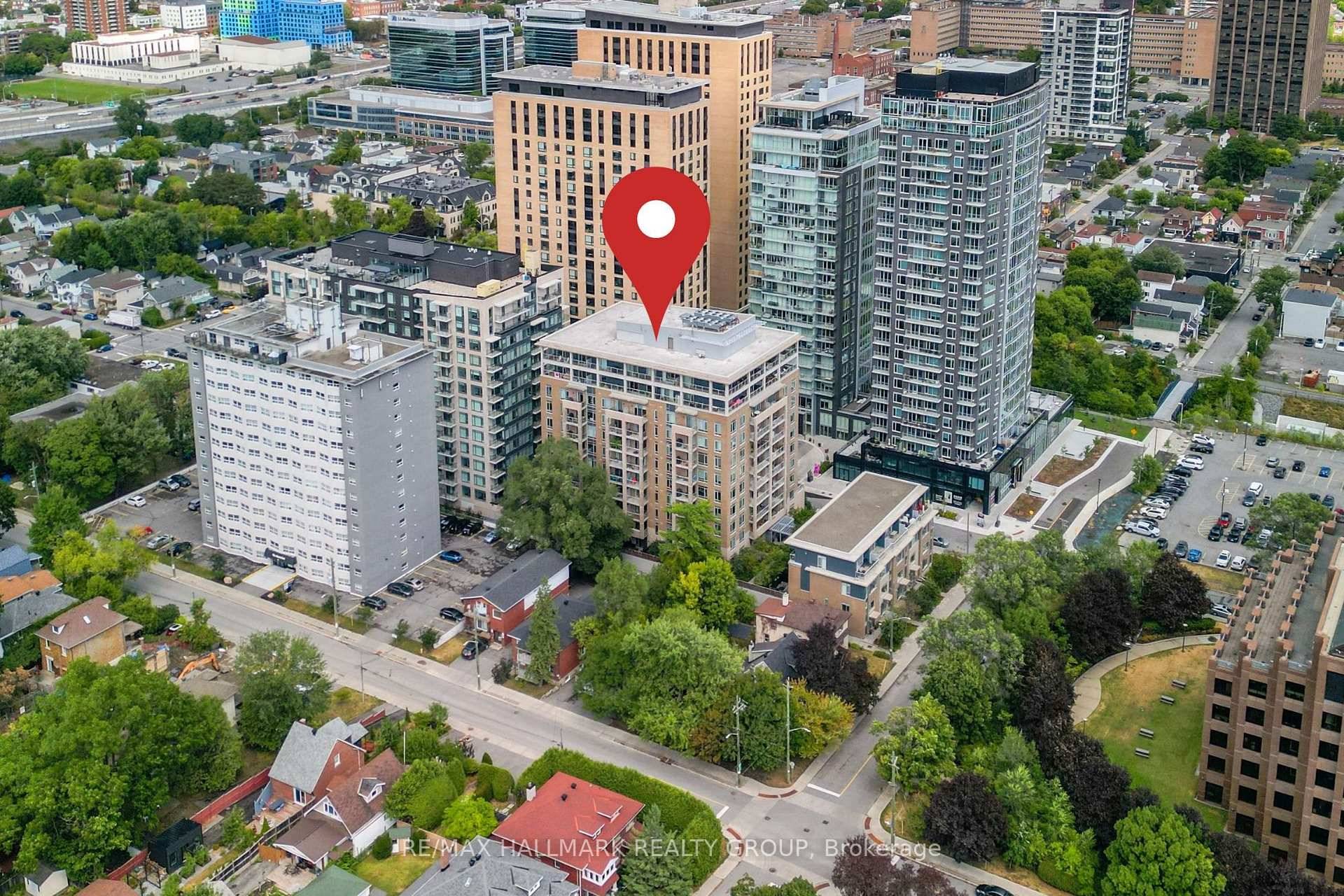 Bright, comfortable, and perfectly placed in Little Italy.