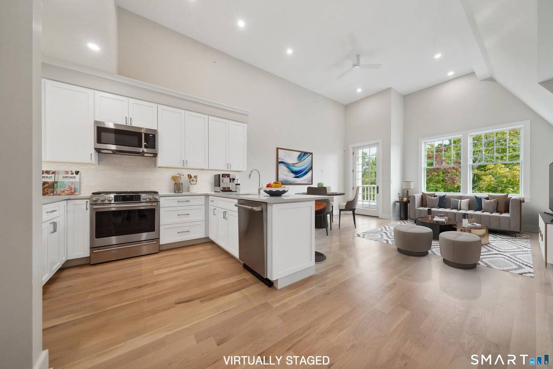 Discover boutique style living at Husted Commons, where timeless elegance meets contemporary design in a prime downtown New Canaan location, just 50 miles from NYC.