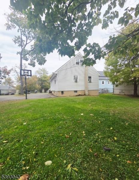 Welcome to this conveniently located property, Low taxes, close to major highways, shopping, parks, schools and more.