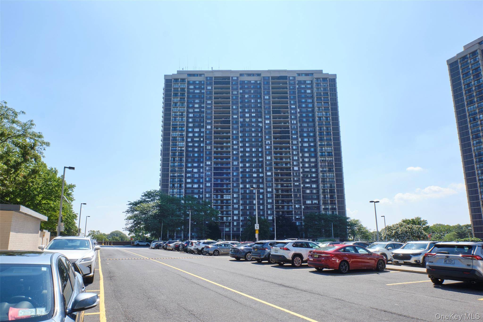 Expansive 1, 341 SF one bedroom at the prestigious North Shore Towers with beautiful golf course views.