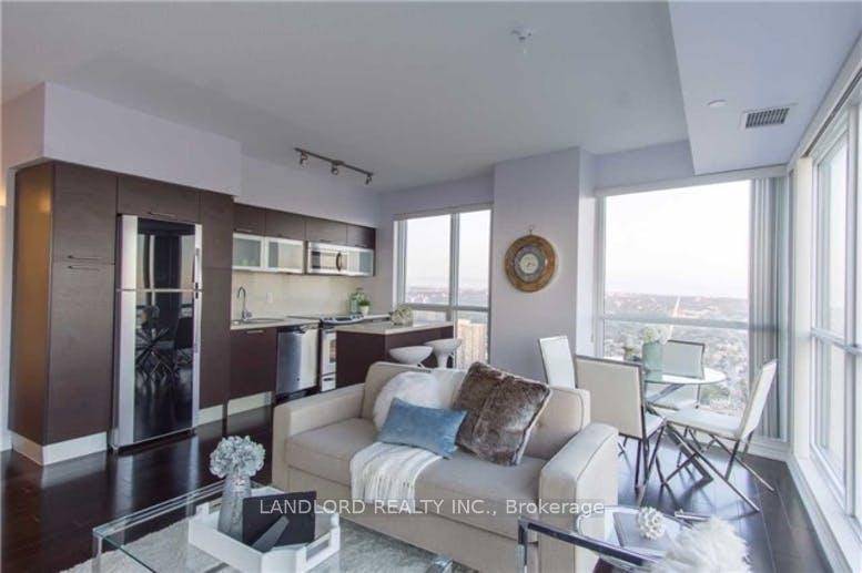 This Professionally Managed 3 Bed, 2 Bath Suite Offers A Spacious And Functional Layout With A Large Kitchen Featuring Stainless Steel Appliances, Stone Countertops, And An Island.