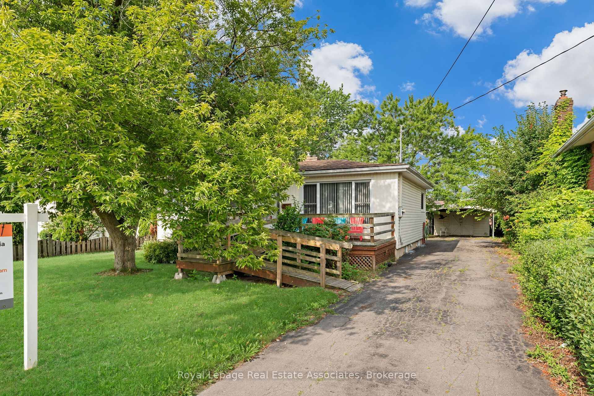 Welcome to this spacious and versatile bungalow nestled in the heart of St.
