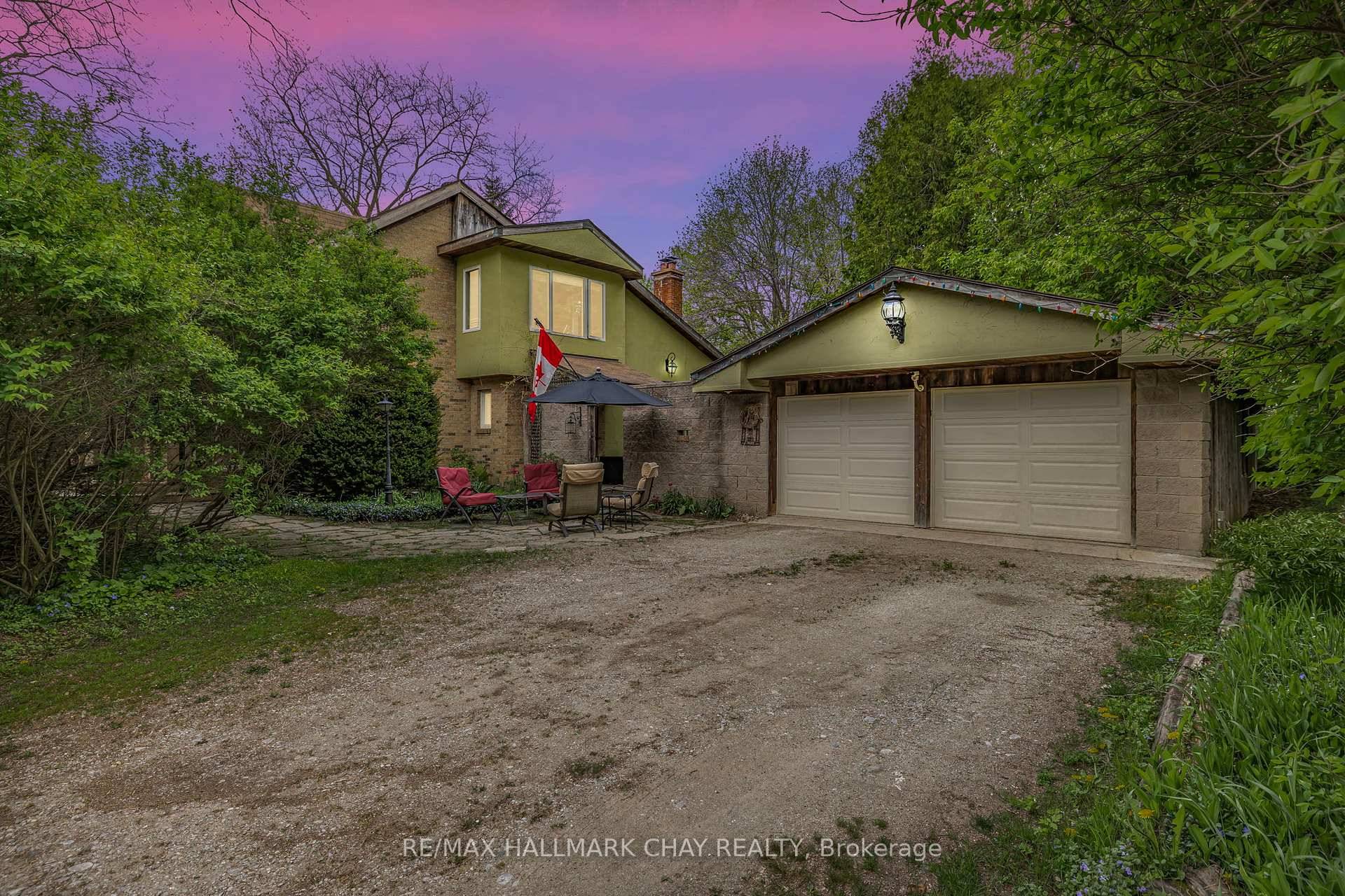lf you are looking for a peaceful and ultra tranquil private country setting then you're in luck.