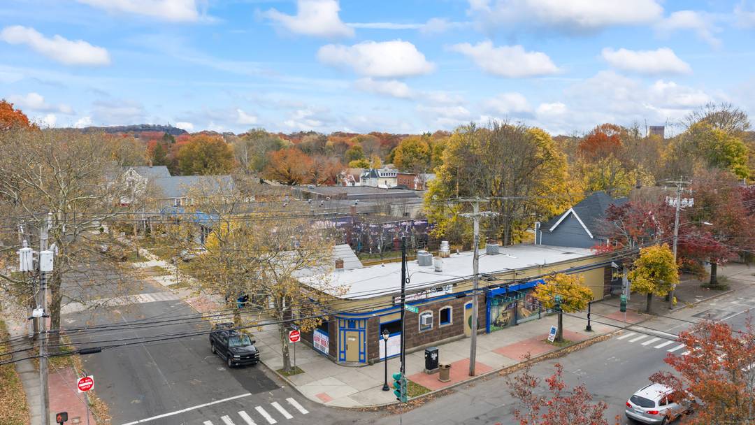 Discover an exceptional commercial property offering 4, 507 square feet of versatile space.