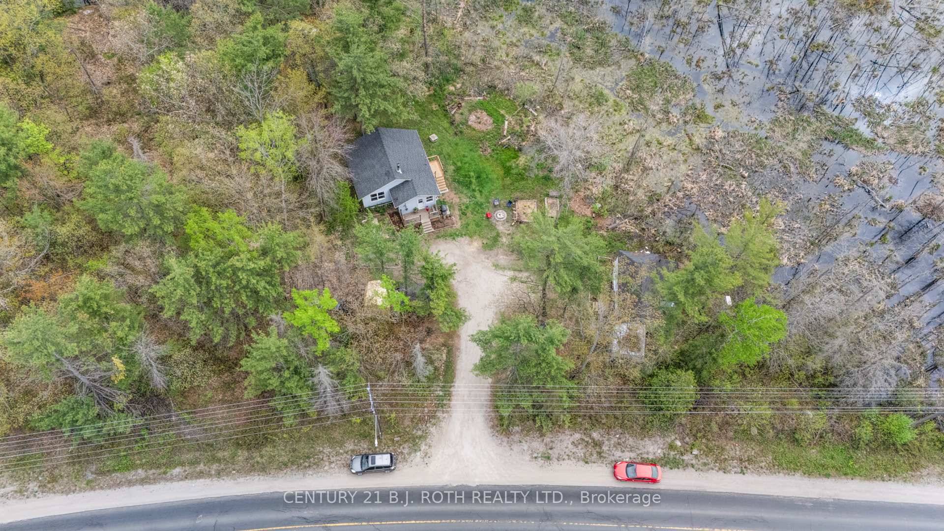 Discover a unique opportunity to own a multi home compound on beautiful Georgian Bay in Honey Harbour !