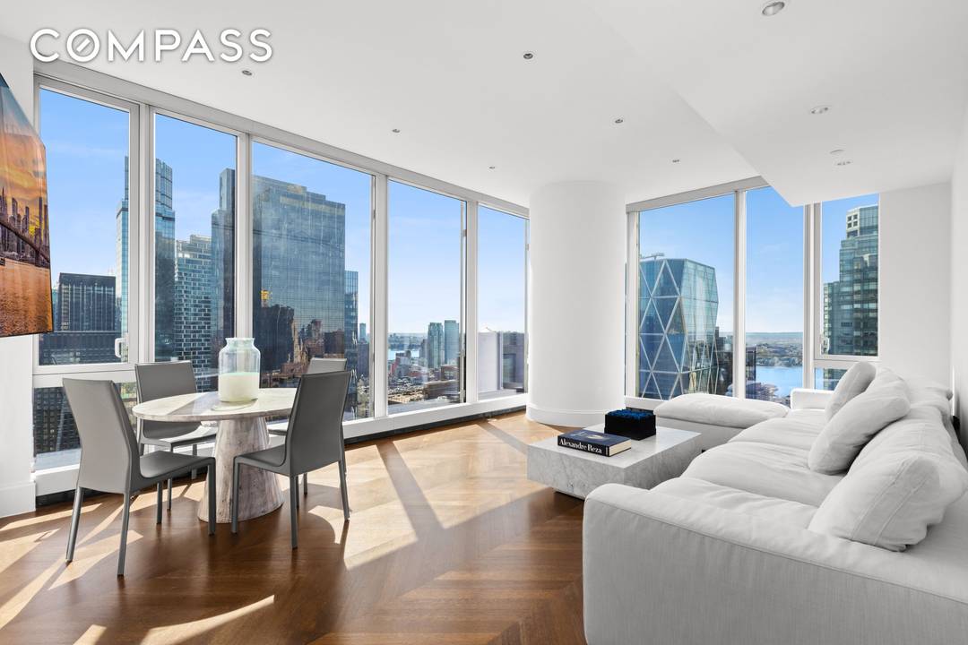Indulge in luxury living within this modern, high rise condominium, Central Park Tower, located on Manhattan s Billionaire s Row and a block away from Central Park.