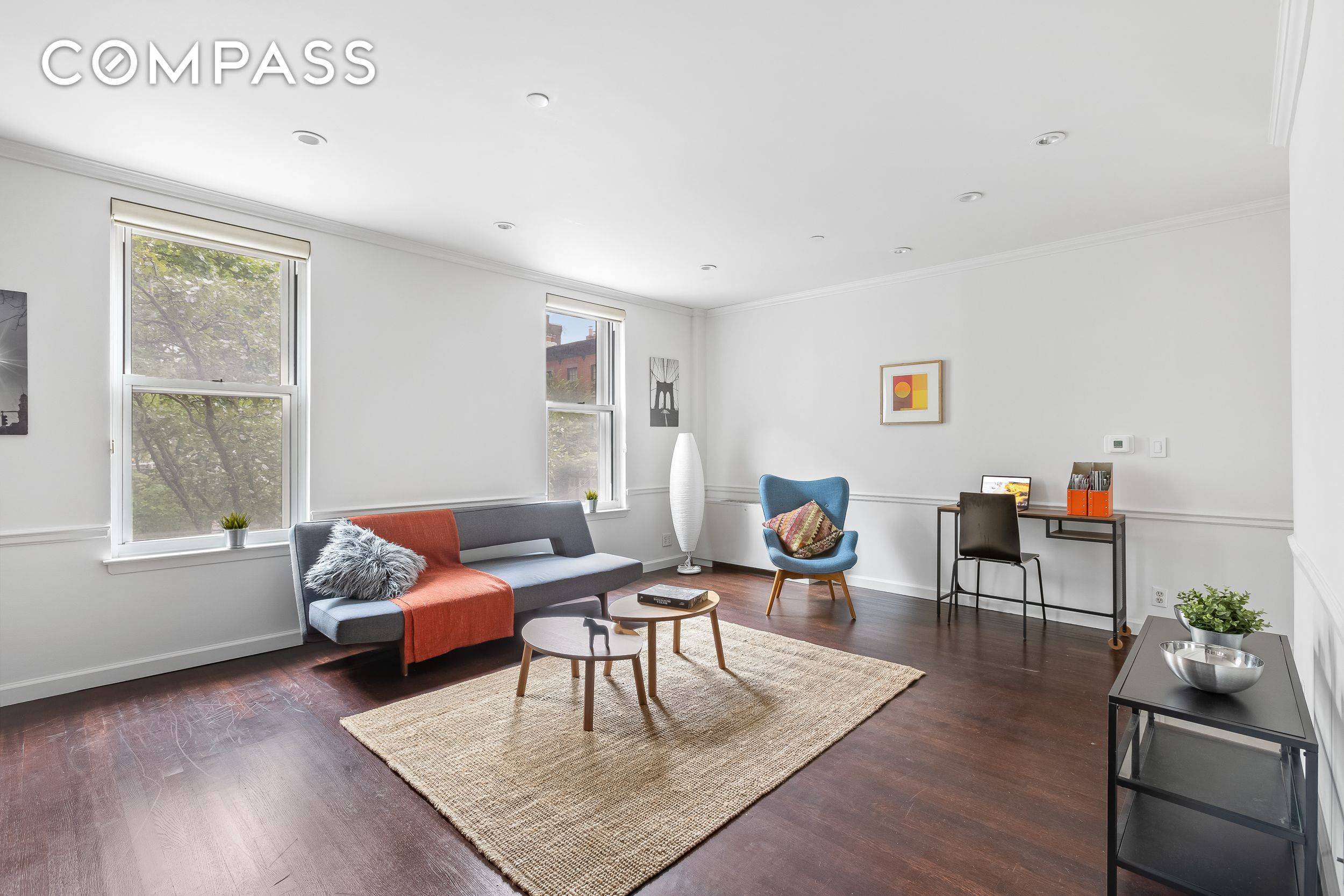 Do not miss this opportunity for a fabulous CONDO, nestled in the treetops of charming Brooklyn Heights !
