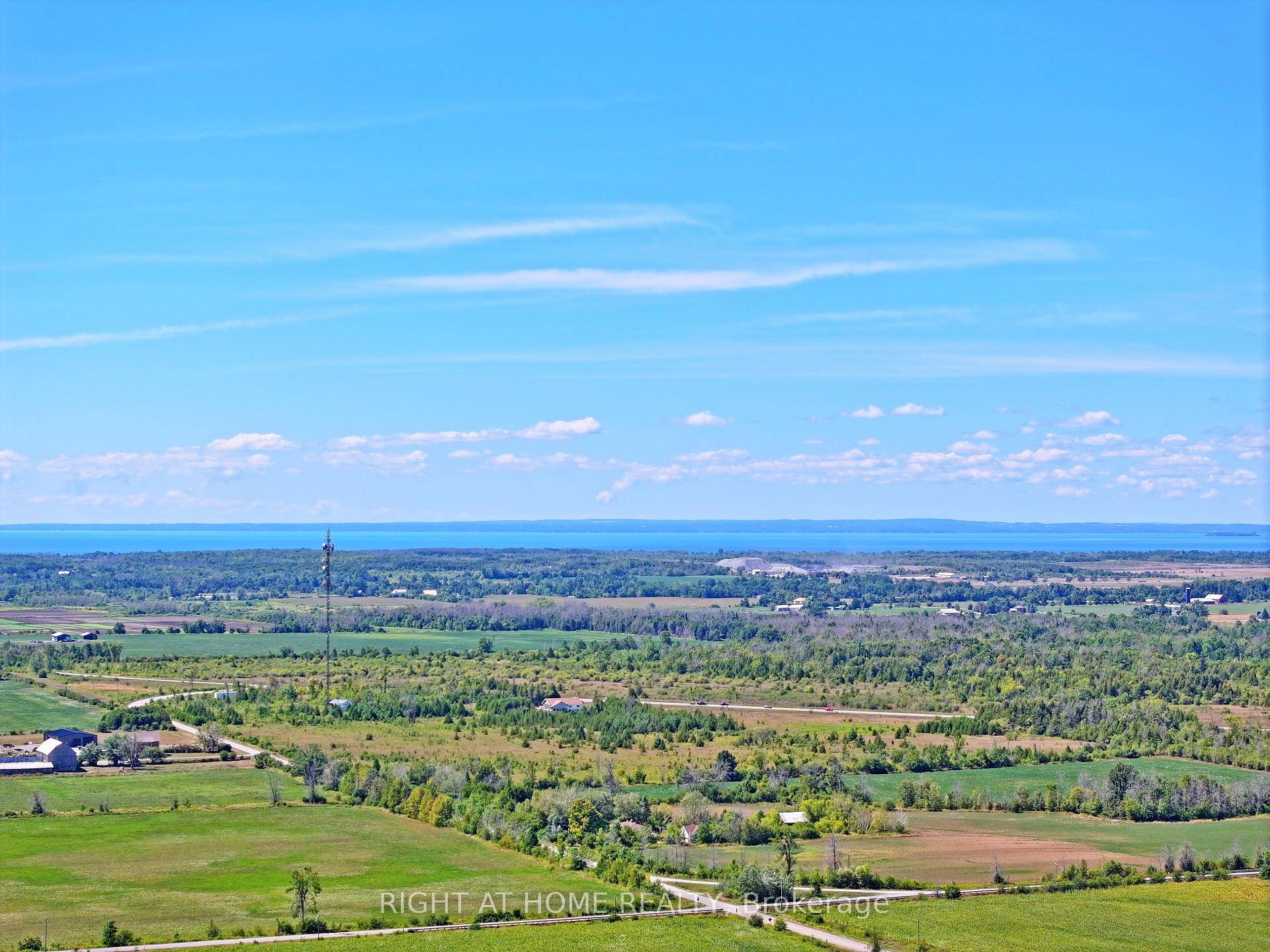 Rare 32. 10 Acre Gem in Northern GTA Act Fast !