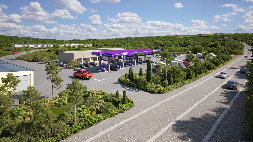 Strategically located just 650 feet off I 395, this 22 acre site offers outstanding visibility with potential signage exposure directly from the highway.