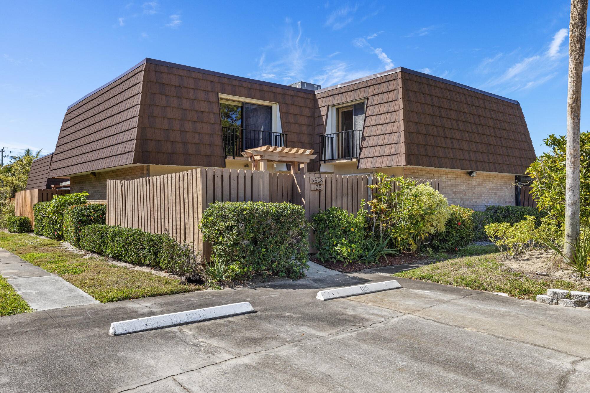 You'll love this charming and well maintained townhome in the desirable River Pines community with water access !