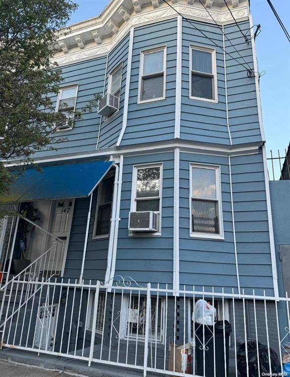 This single family Colonial in Cypress hill offers a great opportunity for buyers looking to renovate and make it their own.