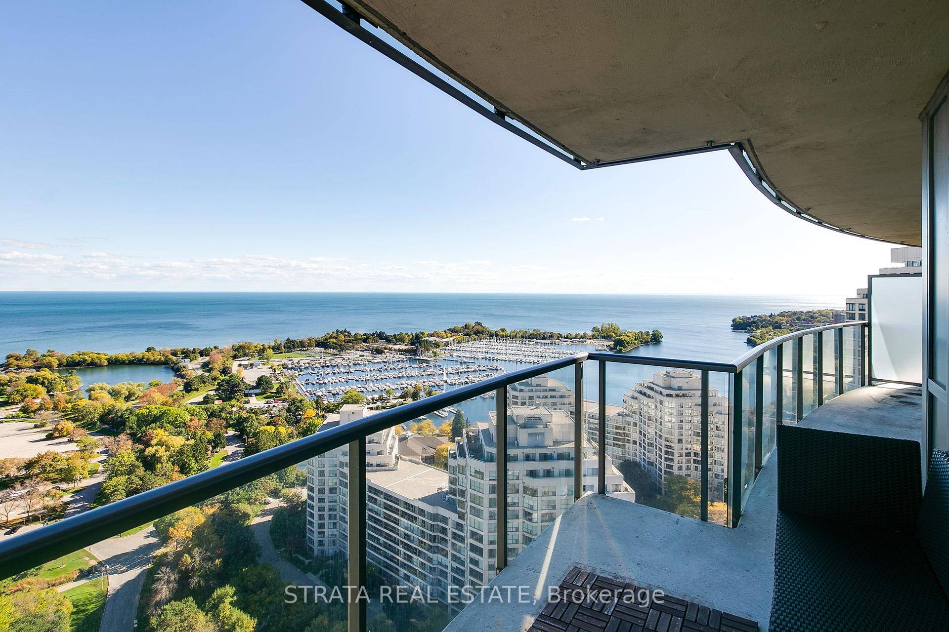 Experience breathtaking lake and city skyline views from this beautiful 2 bedroom, 2 bath suite at Beyond the Sea.