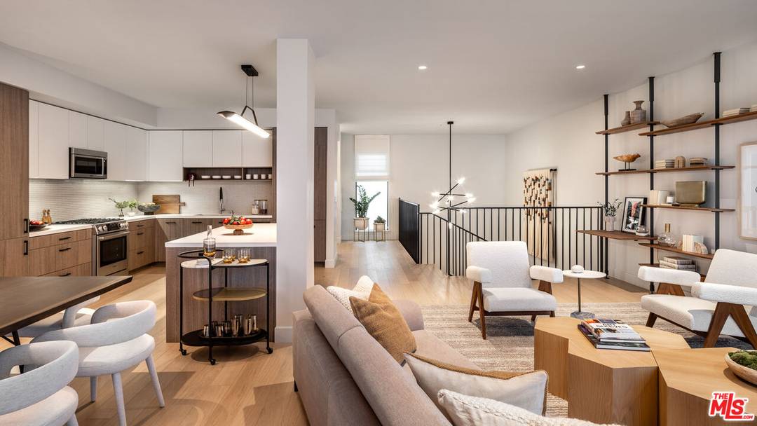 9001 Santa Monica Blvd 3BR Sunset Strip La