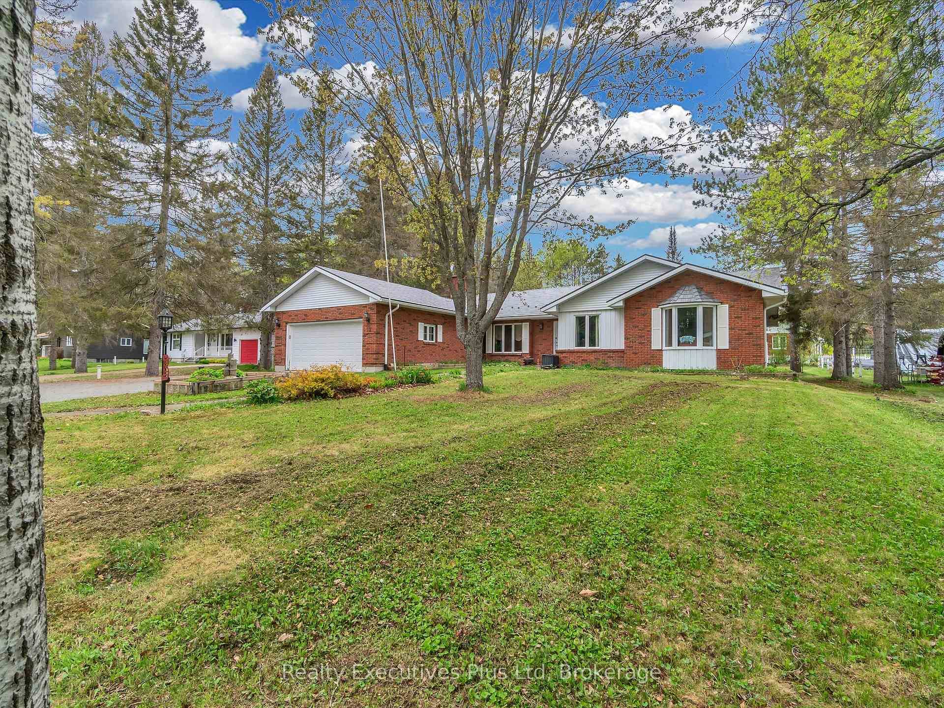 Welcome to this fabulous 3 bedroom home placed perfectly on the lot to provide privacy for you to enjoy your beautiful outback patio featuring a gas hookup for your BBQ.