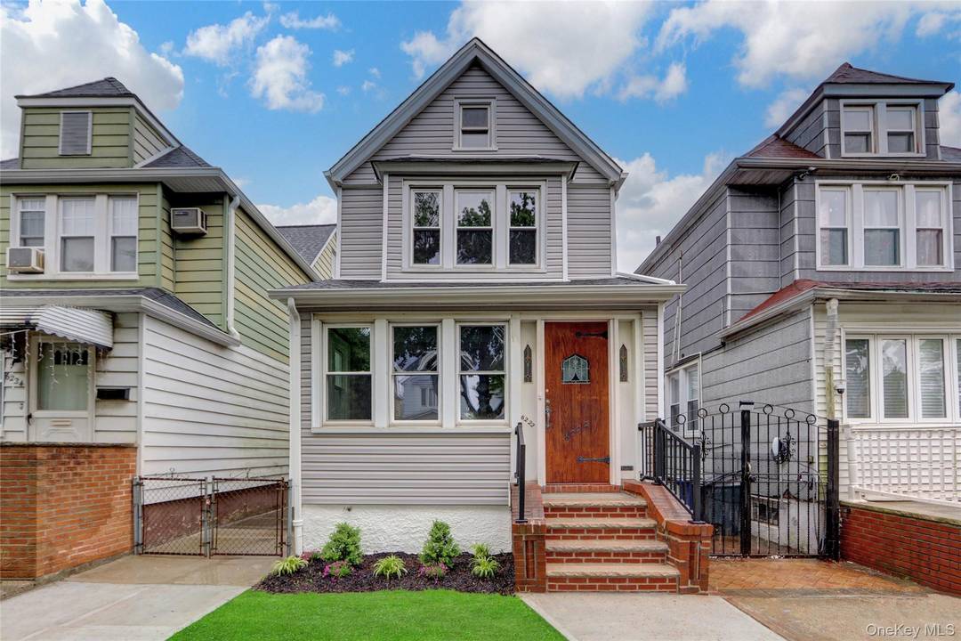 Move right into this 3 bedroom, 1.