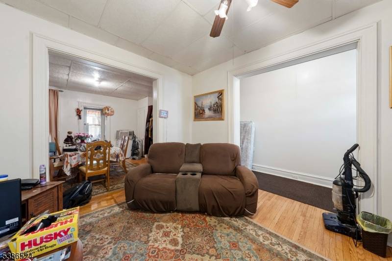 Attention first time home buyers investors !