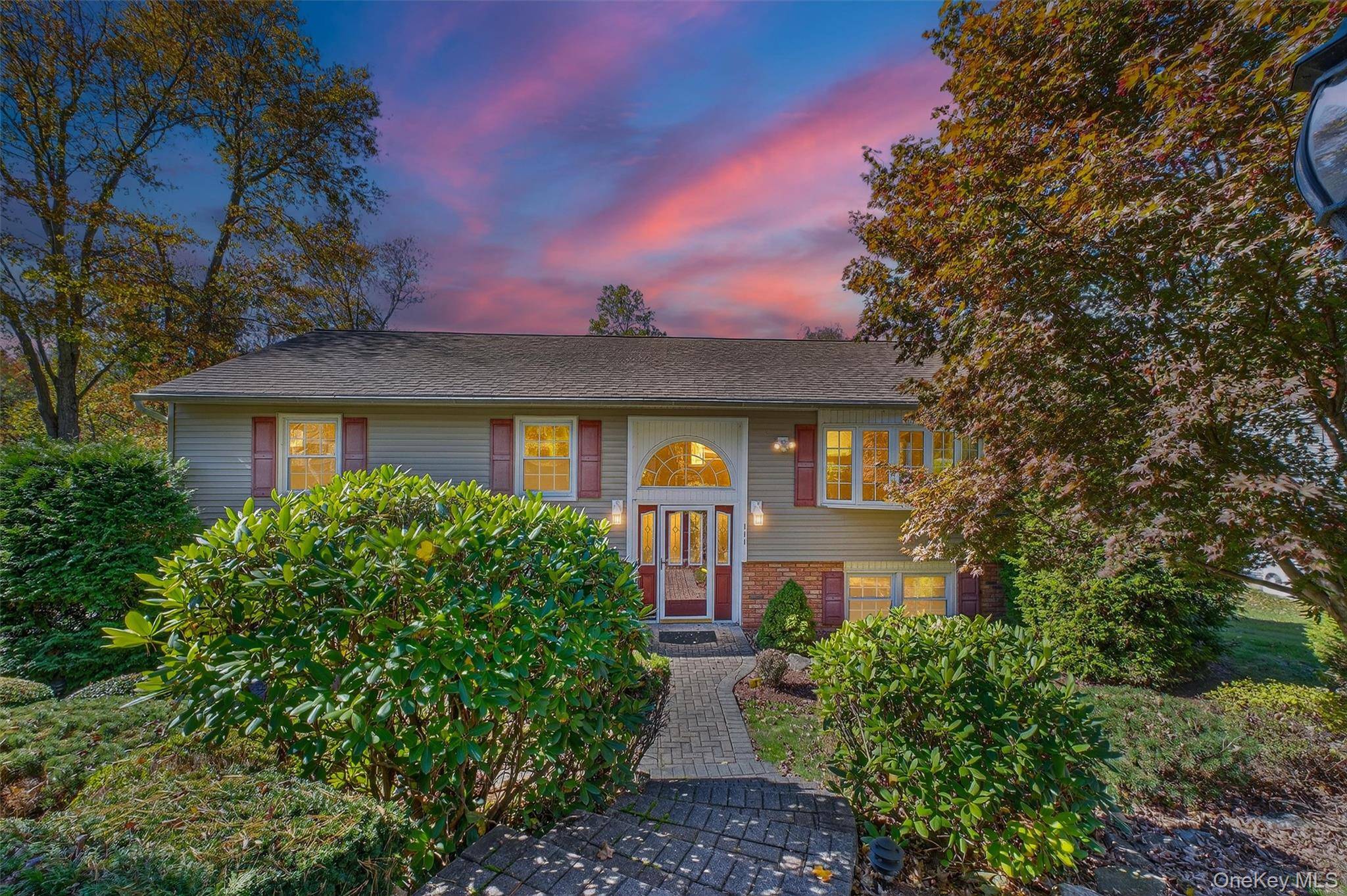 Welcome to 111 Red Mills in the heart of Mahopac, minutes to Taconic, town, schools, shops, public transportation and so much more.