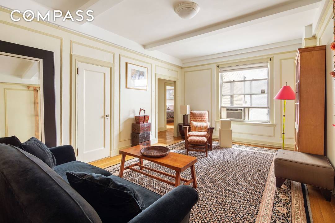 Experience timeless elegance in this exquisite one bedroom prewar co op nestled in the heart of MidTown East on East 49th Street, Manhattan.