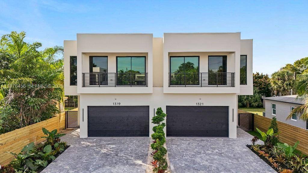 Live beautifully in your own brand new luxury home in one of Fort Lauderdale s most desirable neighborhoods Poinsettia Heights.