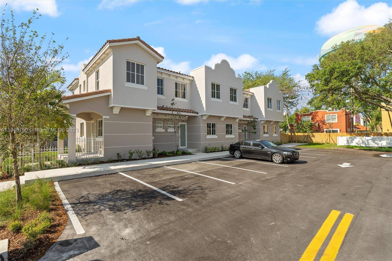 Up to two months Free Rent and Move in with security deposit only, no last month required !