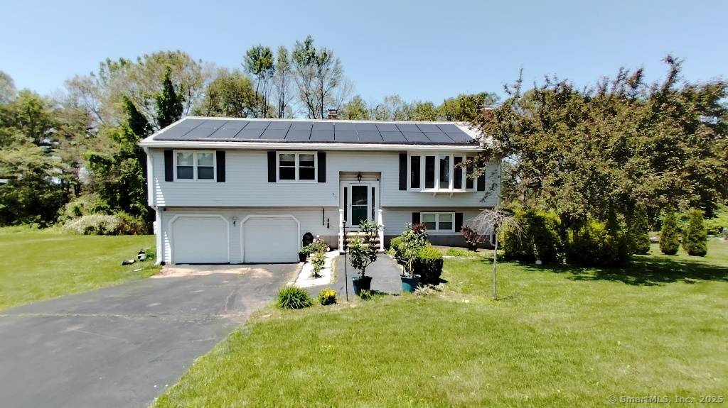 Located in one of the most sought after neighborhoods in North Haven, this 1, 956sf home is sure to check all of the boxes on your list.
