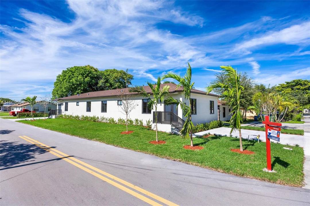 10, 000 SELLER CREDIT TO BUYER AT CLOSING !