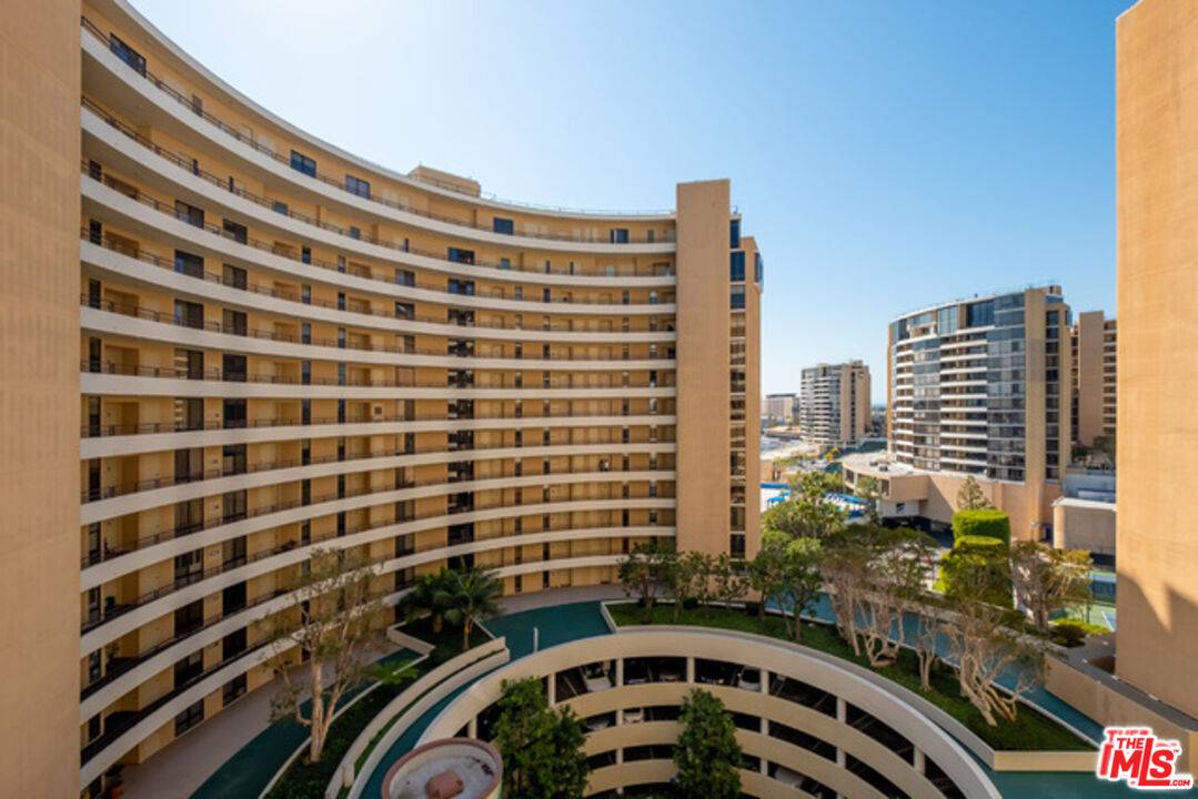 4314  Marina City Dr 1BR Marina Del Rey La