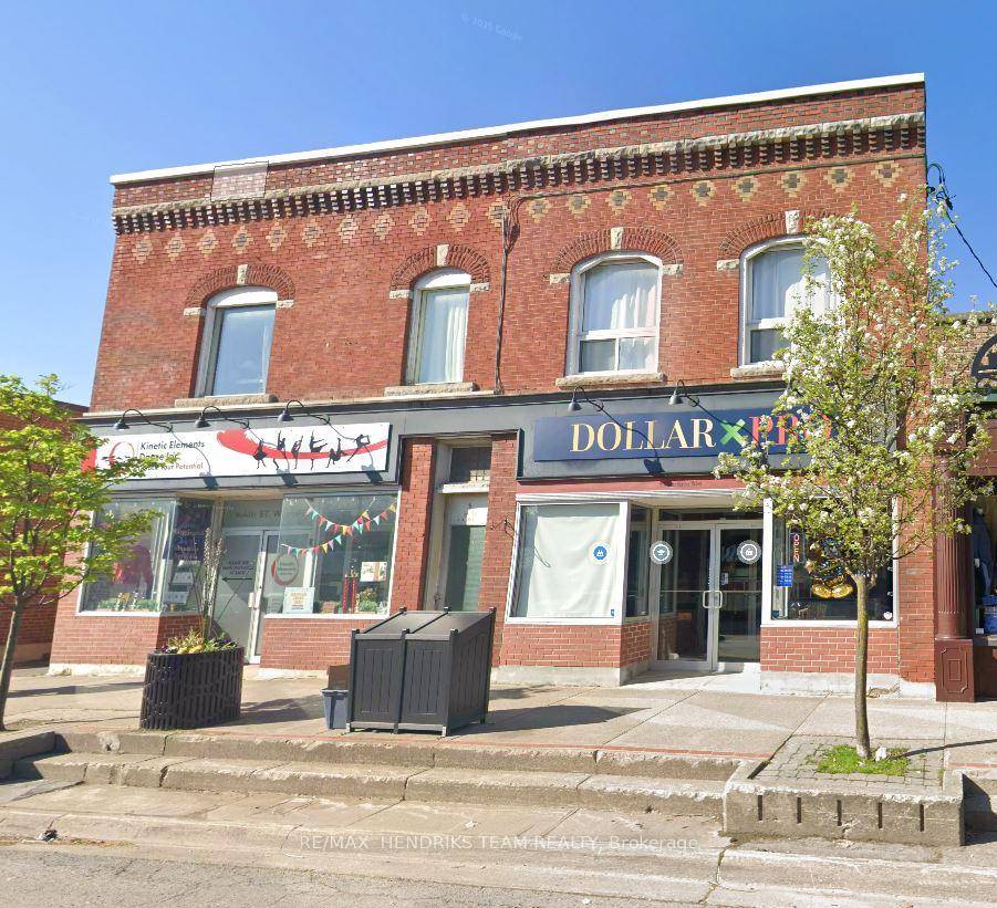 Prime Downtown Grimsby Location !
