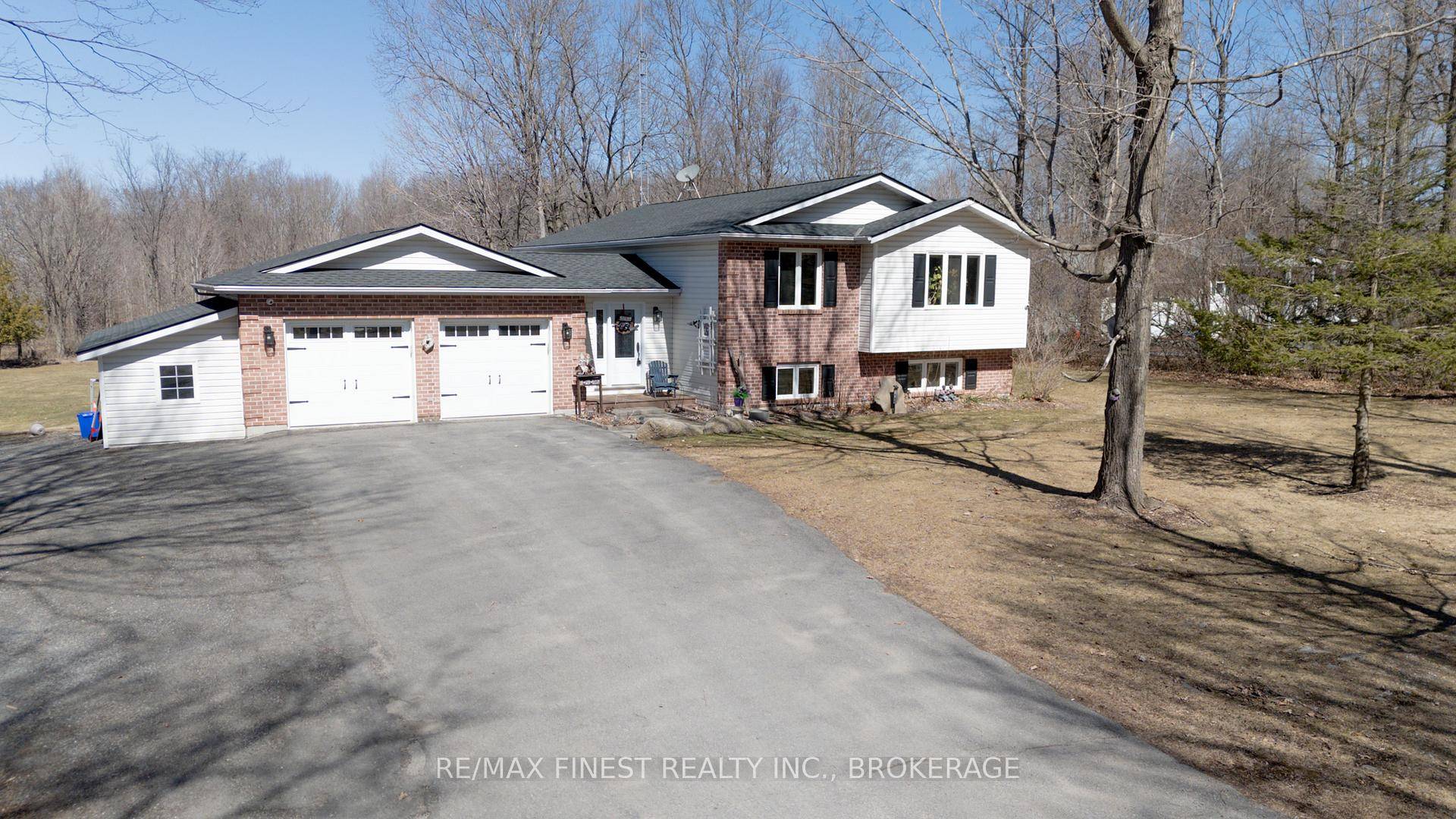 Escape to Your Own Country Retreat Discover tranquility in this beautifully maintained bungalow nestled at the end of a serene dead end street.