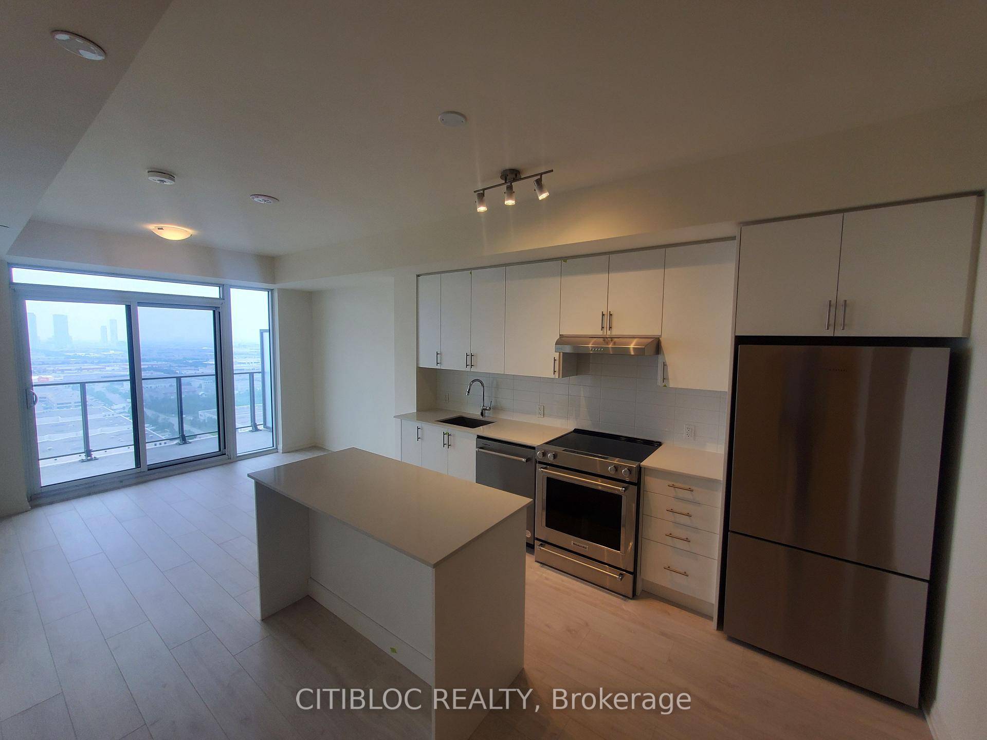 New 2 Bedroom amp ; 2 Bathroom Unit Offering 735 SQFT Of Living Space With South Facing Unobstructed View.