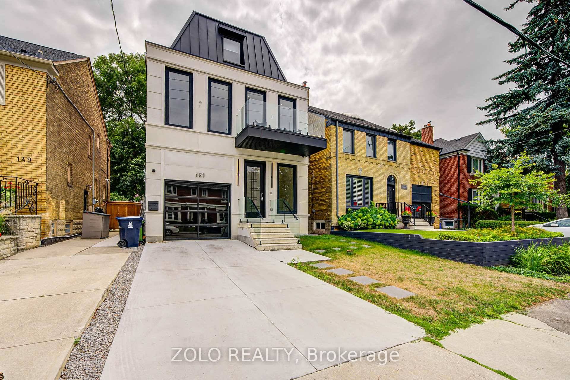 Spectacular Cedarvale Residence.