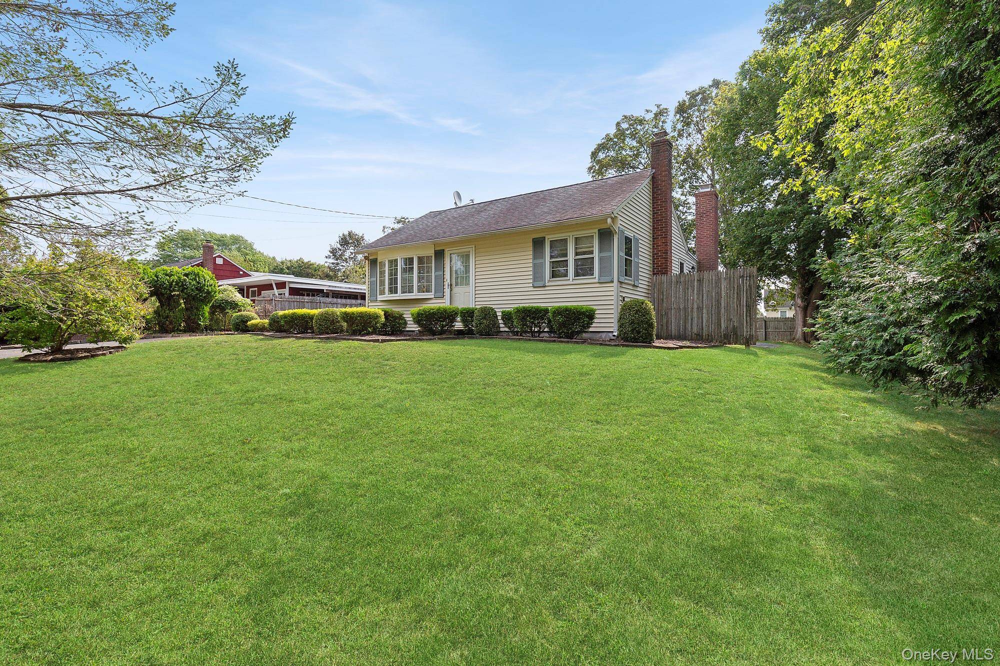 Discover the perfect blend of comfort and convenience in this charming 2 bedroom, 1 bath home.