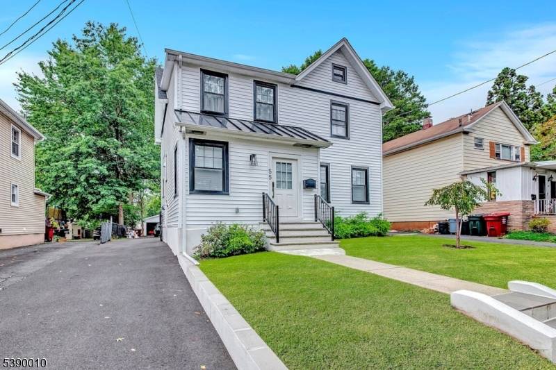 Beautifully modern 4 bedroom, 2.