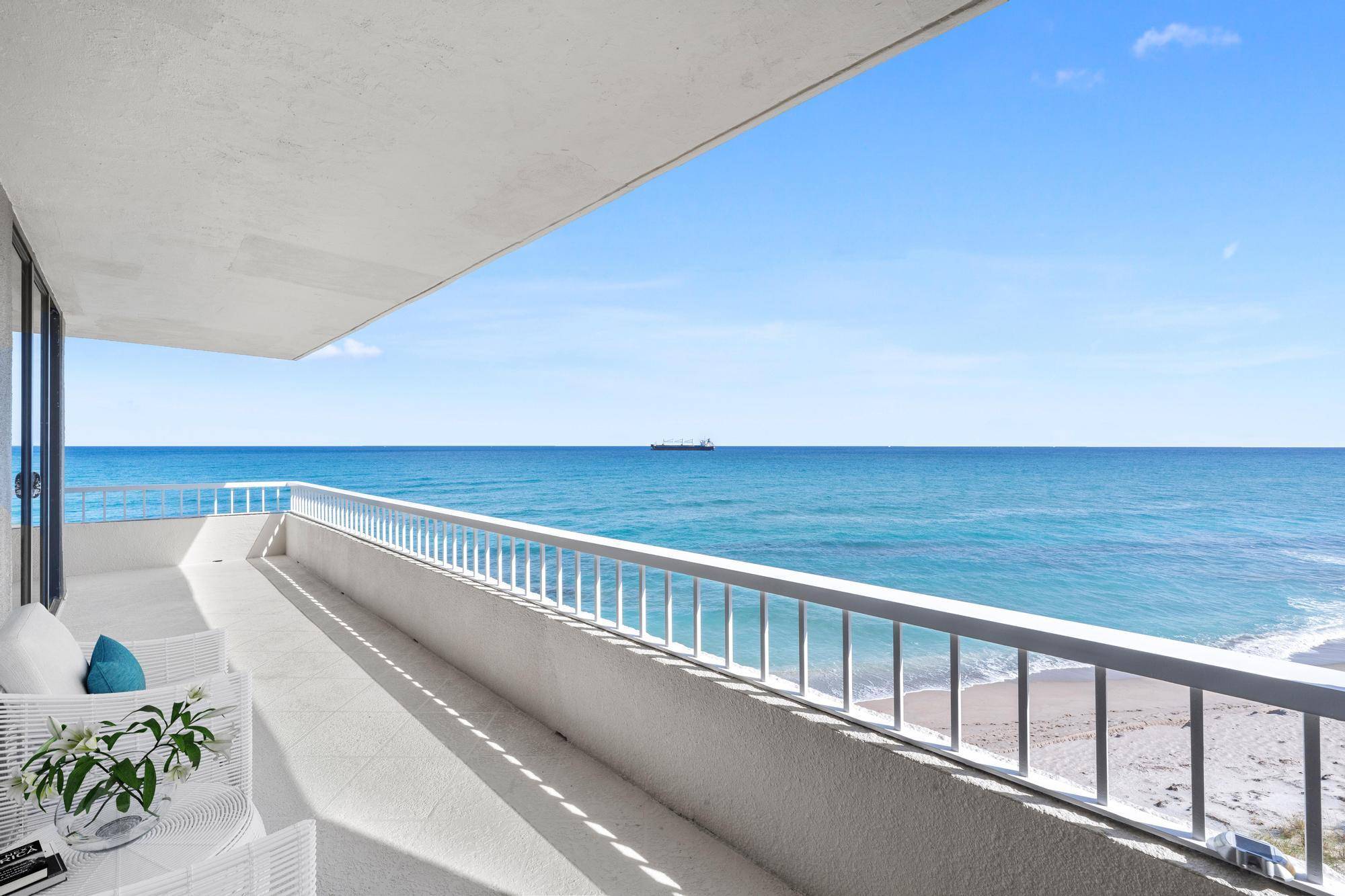 Direct Ocean Front condo with unobstructed panoramic views surrounded by gorgeous blue turquoise waters overlooking the Ocean to the east and John MacArthur Park just north with incredible water Views ...