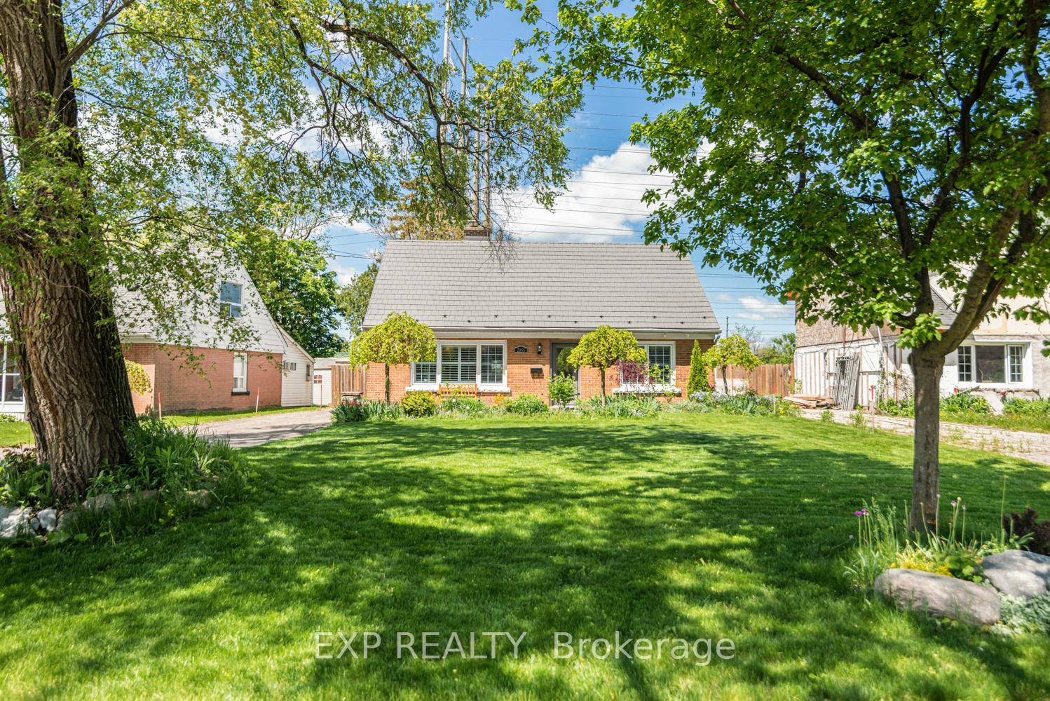 Beautifully Renovated 1 1 2 Storey Home Situated On A Generous 60X145 Ft Lot In The Heart Of Burlington.