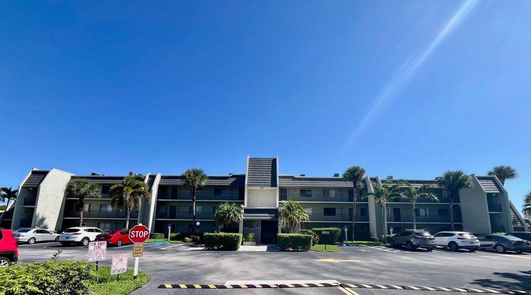 Immaculate, airy, bright.