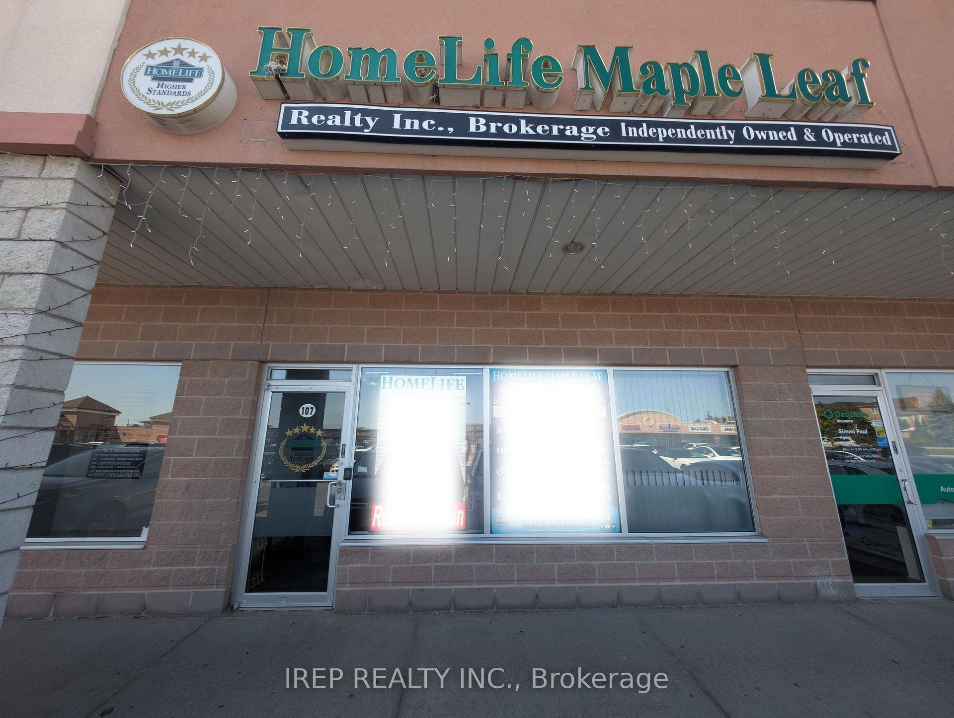An extremely unique opportunity to purchase a ground floor unit in one of Bram East's businesses plazas !