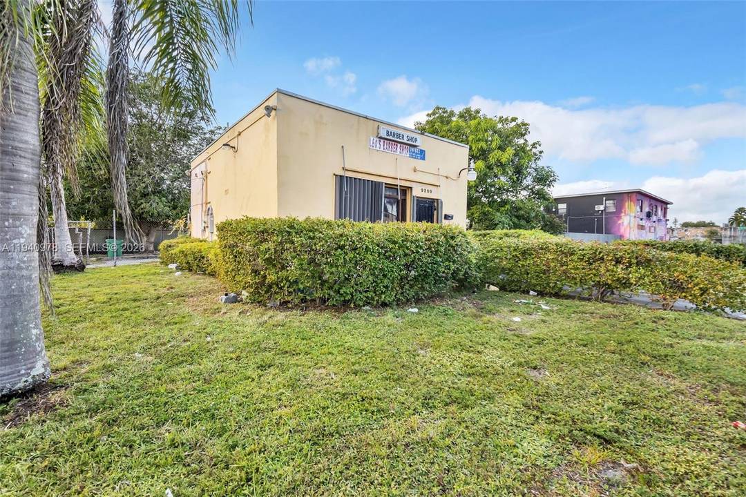 Prime commercial opportunity in West Little River.