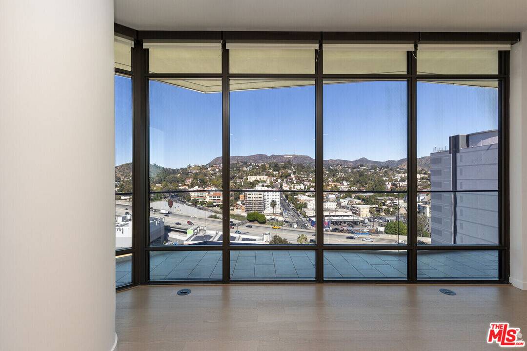 1755   Argyle Ave 2BR Hollywood Hills East La