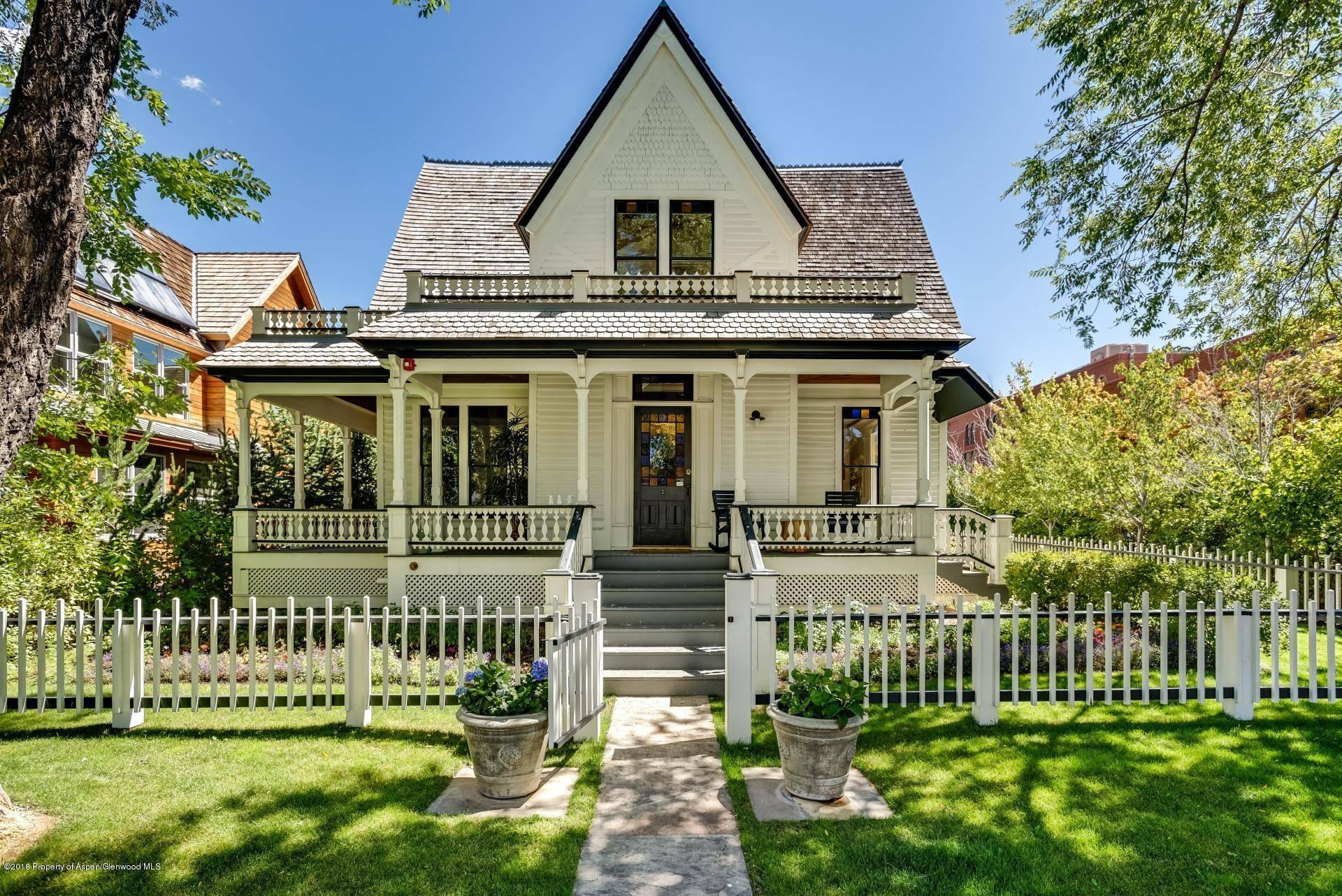 Aspen Victorian transformed, great core location, air conditioning on the main and top floors for summer months, stunning contemporary interiors with wide plank ash hardwood floors, granite and marble slab ...
