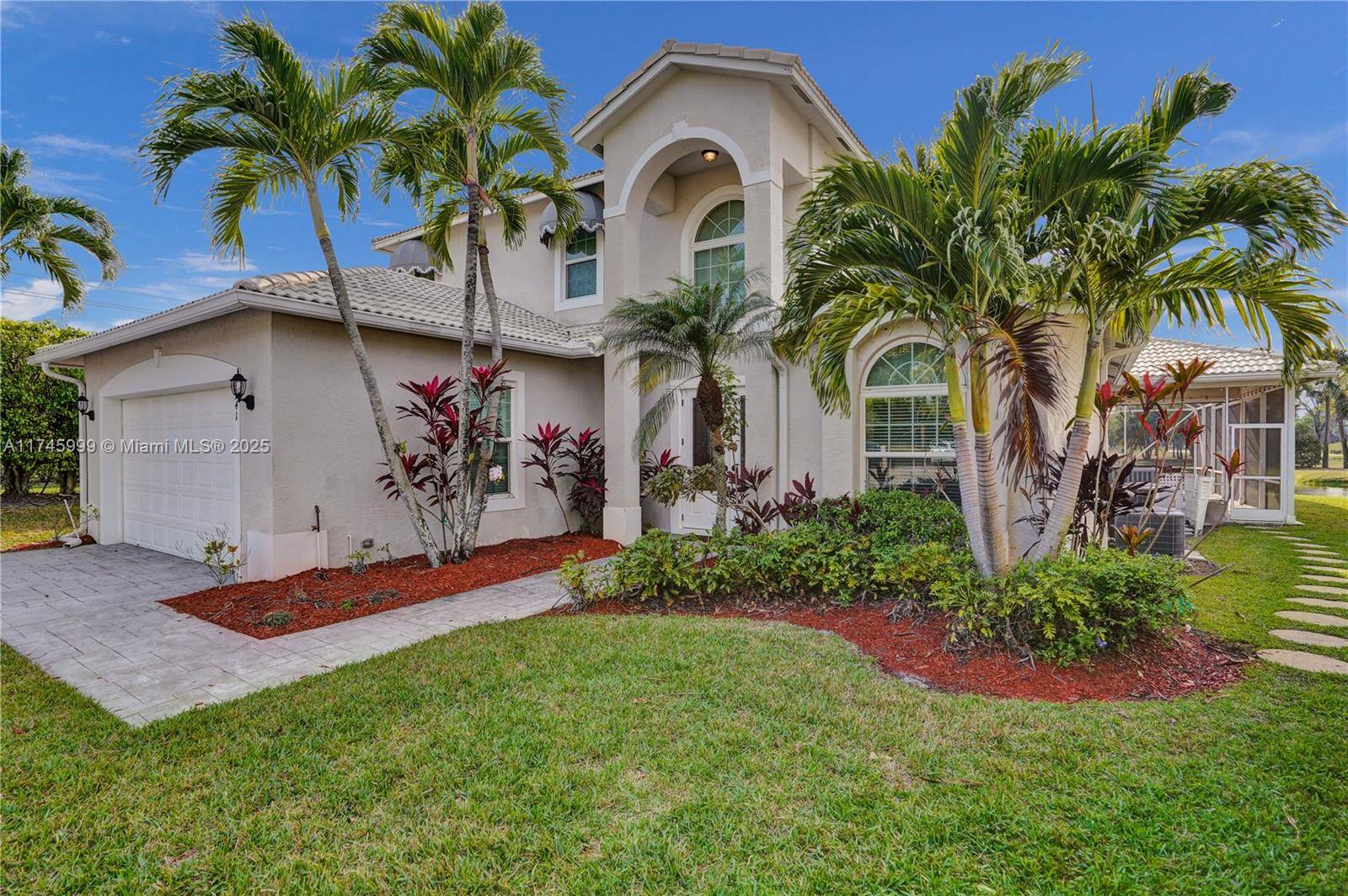 MOTIVATED SELLER FURNISHED IMPACT WINDOWS !